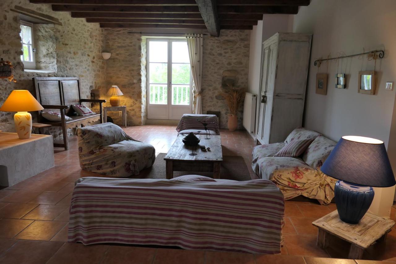 La Ferme Dague Bed & Breakfast Lasseube Exterior foto